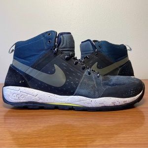 Nike Boots